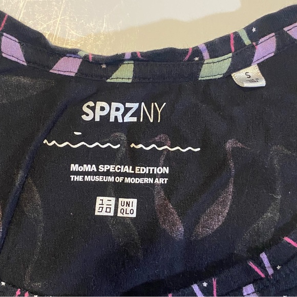 Uniqlo MoMA SPRZ NY collab, SZ S GUC swing top relaxed fit cranes w/champagne - Picture 6 of 6